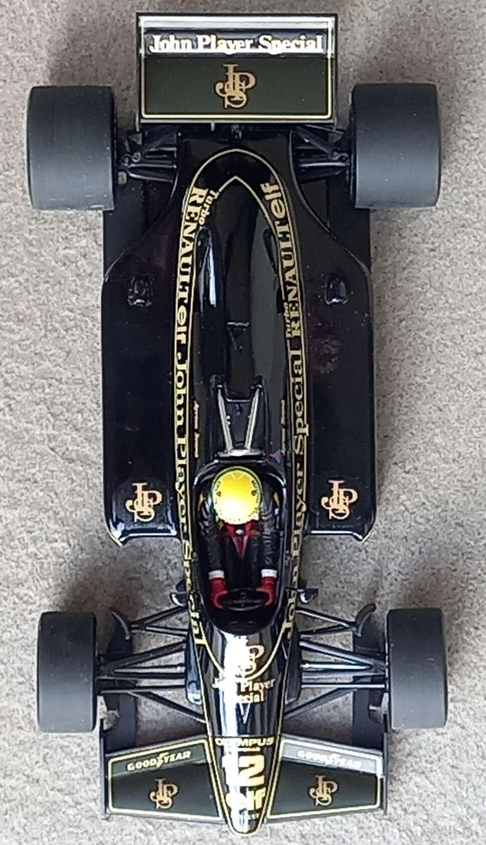 Lotus-Renault 97T - Ayrton Senna - 1985 Grand Prix winner - Minichamps 1/18