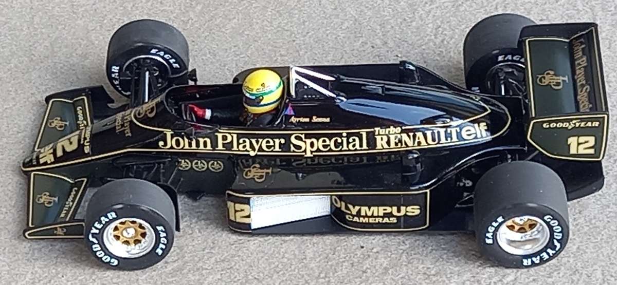 Lotus-Renault 97T - Ayrton Senna - 1985 Grand Prix winner - Minichamps 1/18