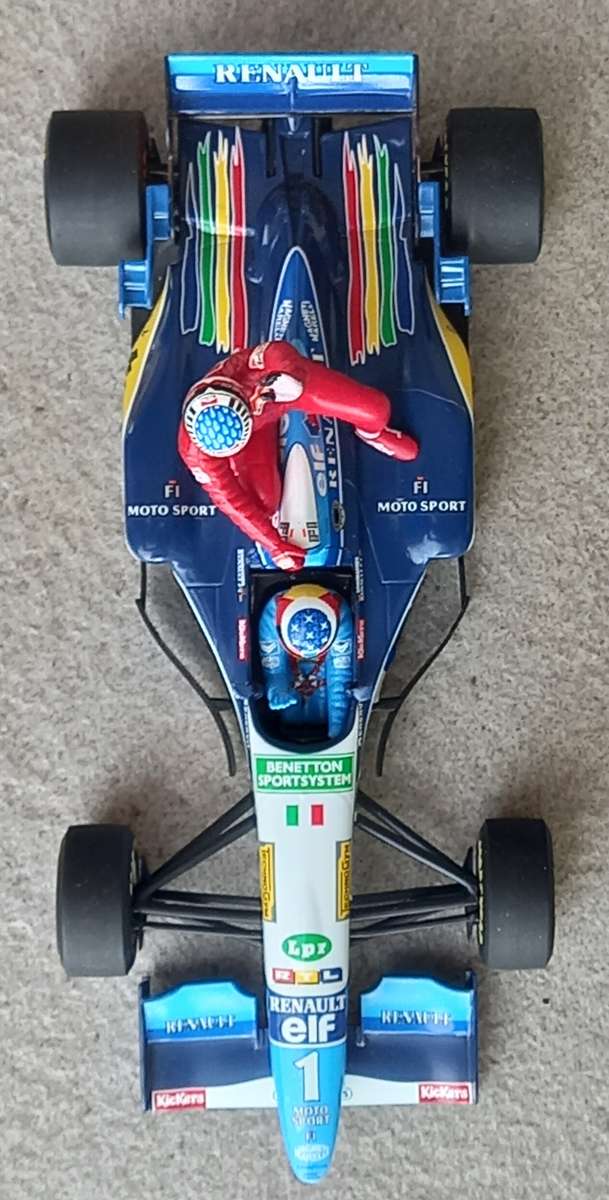 Benneton B195 taxi - 1995 World Champion Michael Schumacher / Alesi (Ferrari) taxi - Minichamps 1/18