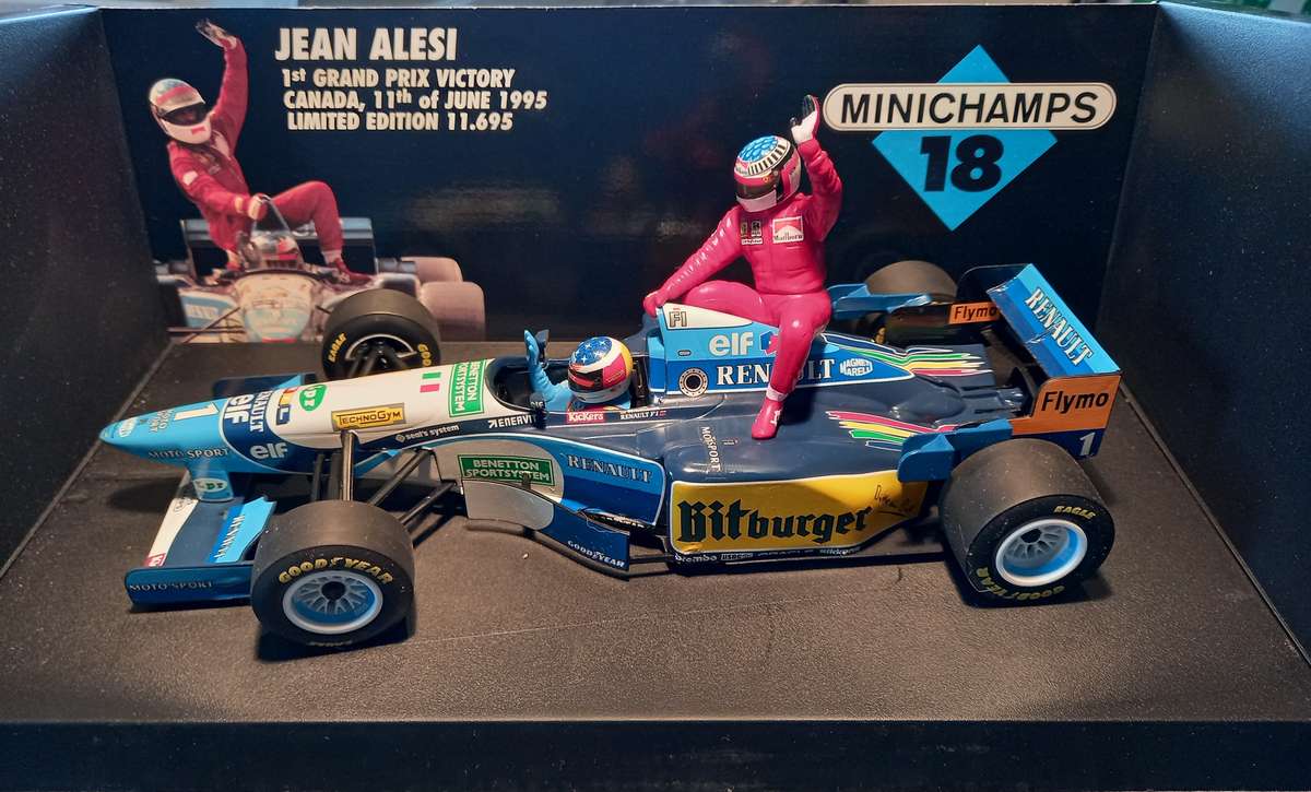Benneton B195 taxi - 1995 World Champion Michael Schumacher / Alesi (Ferrari) taxi - Minichamps 1/18