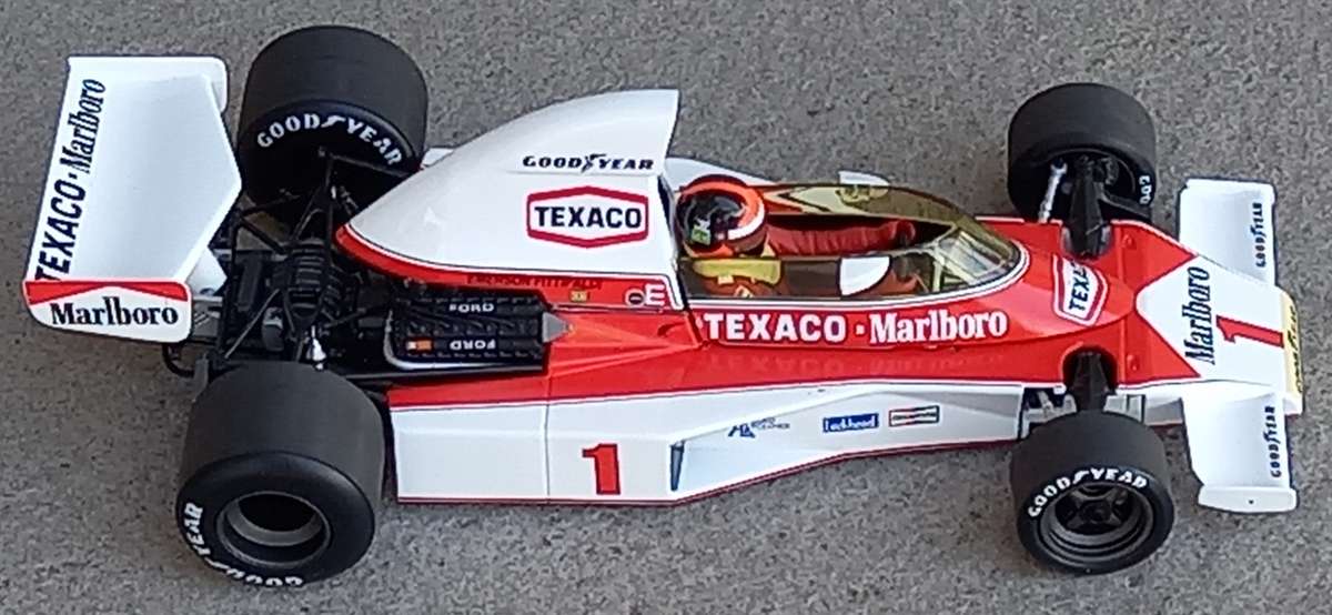 Marlboro-McLaren M23 - Fittipaldi - 1974 World Champion - Minichamps 1/18