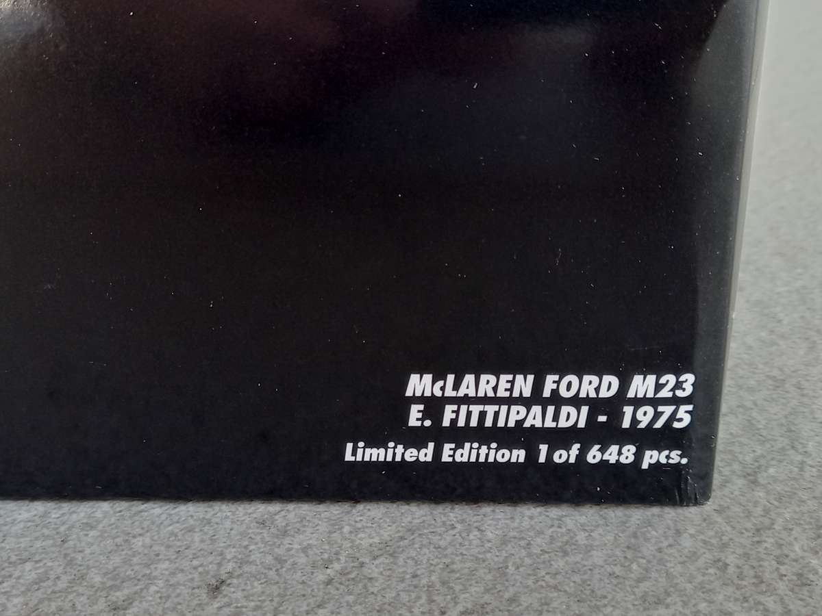 Marlboro-McLaren M23 - Fittipaldi - 1974 World Champion - Minichamps 1/18