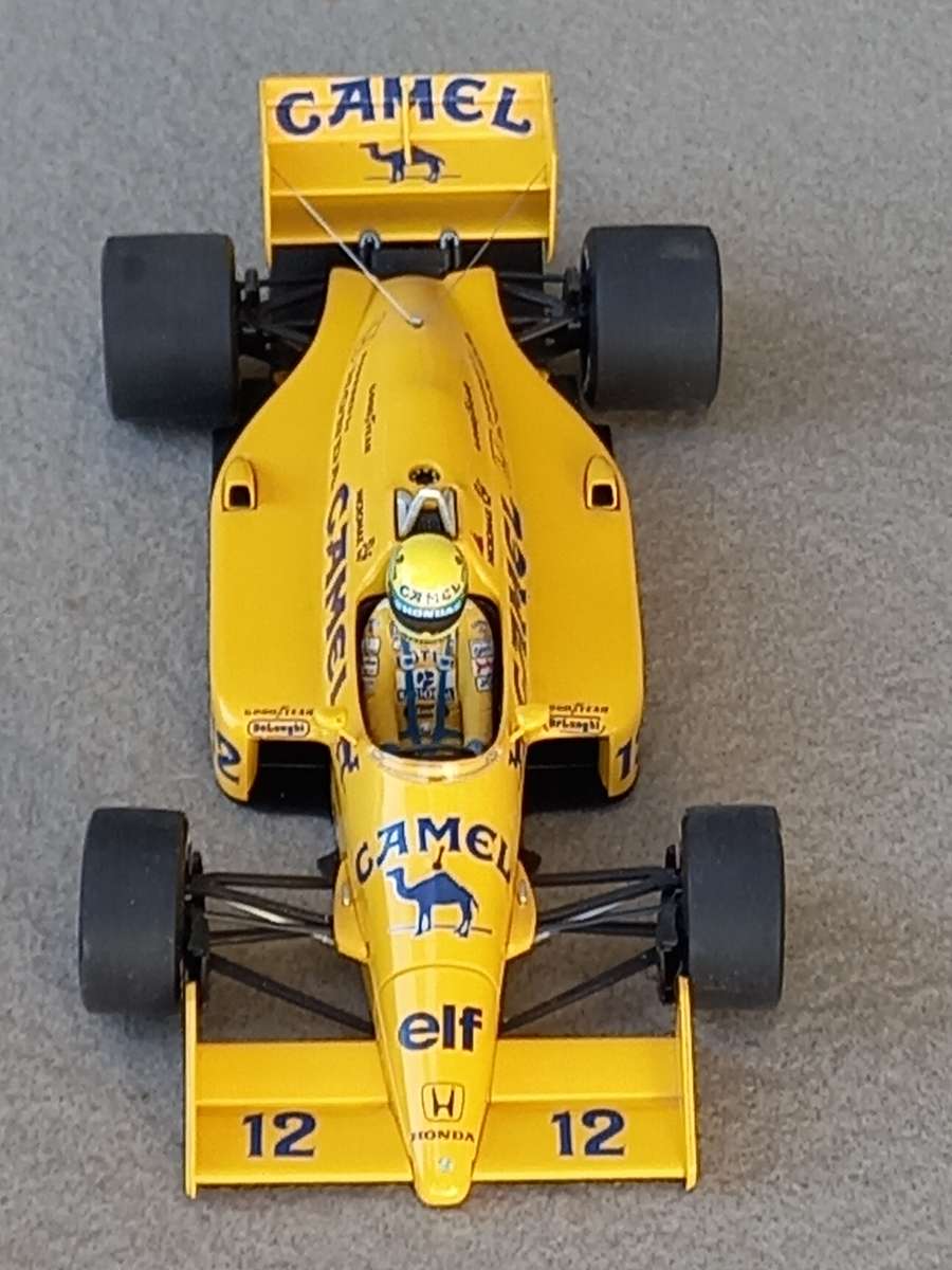 Lotus-Honda 99T - Senna - 1987 - Minichamps 1/18
