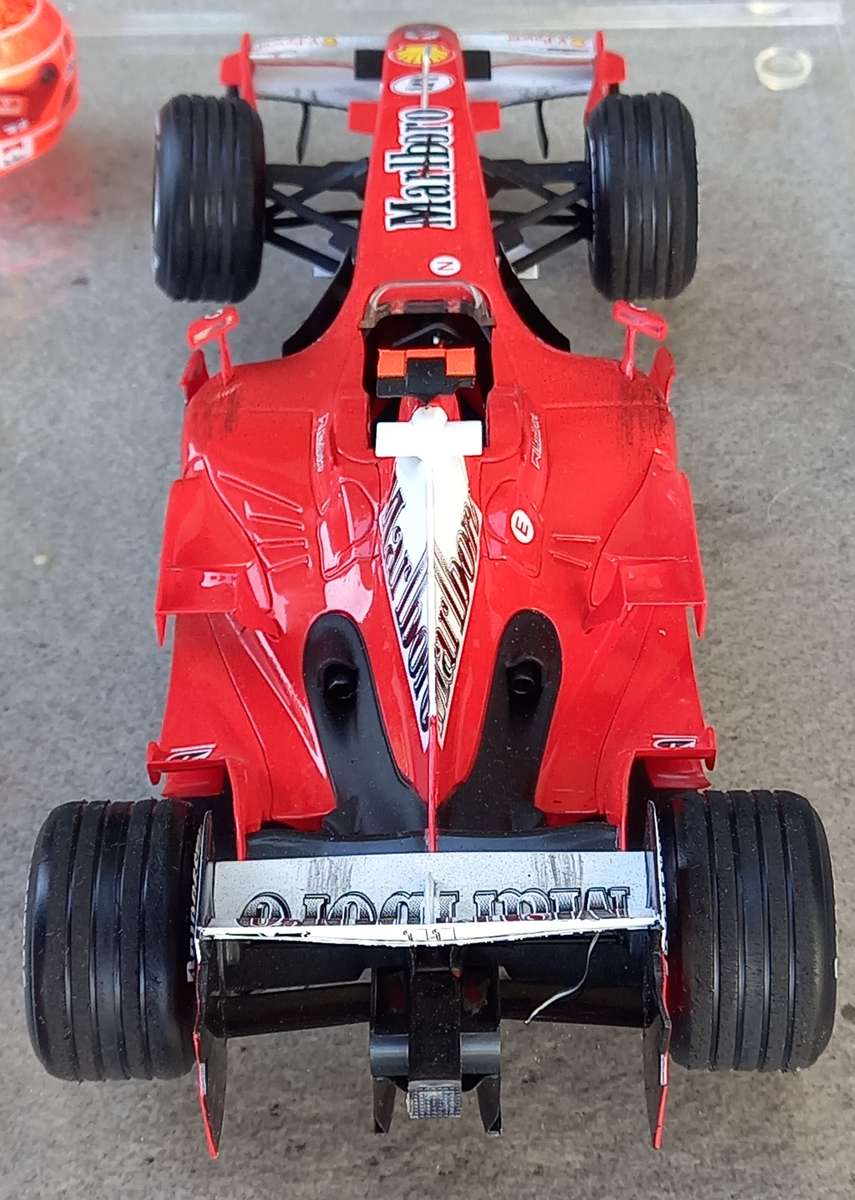 Ferrari 248 - 2006 - Schumacher's last Ferrari drive - Brazil - Hotwheels 1/18
