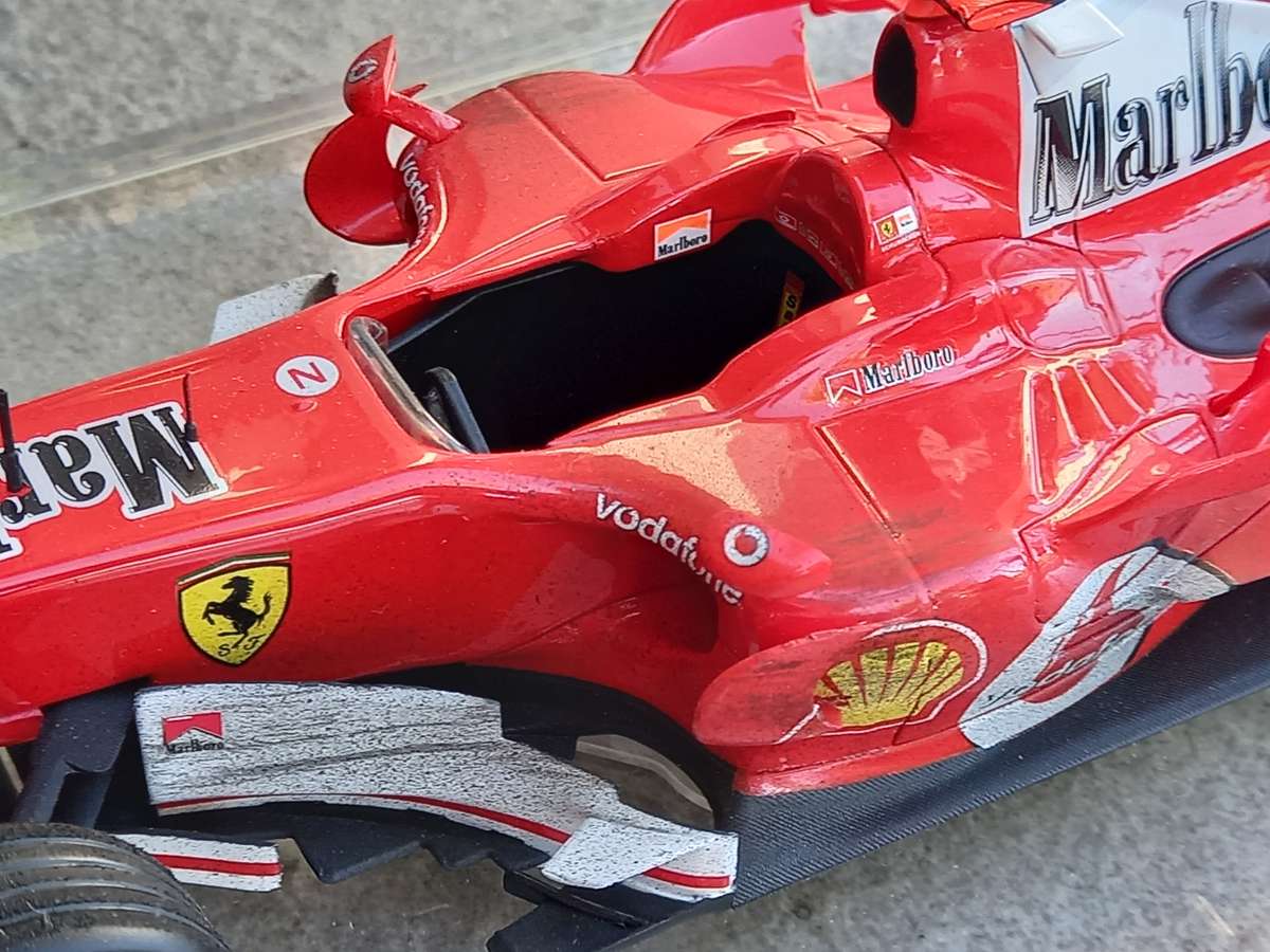 Ferrari 248 - 2006 - Schumacher's last Ferrari drive - Brazil - Hotwheels 1/18