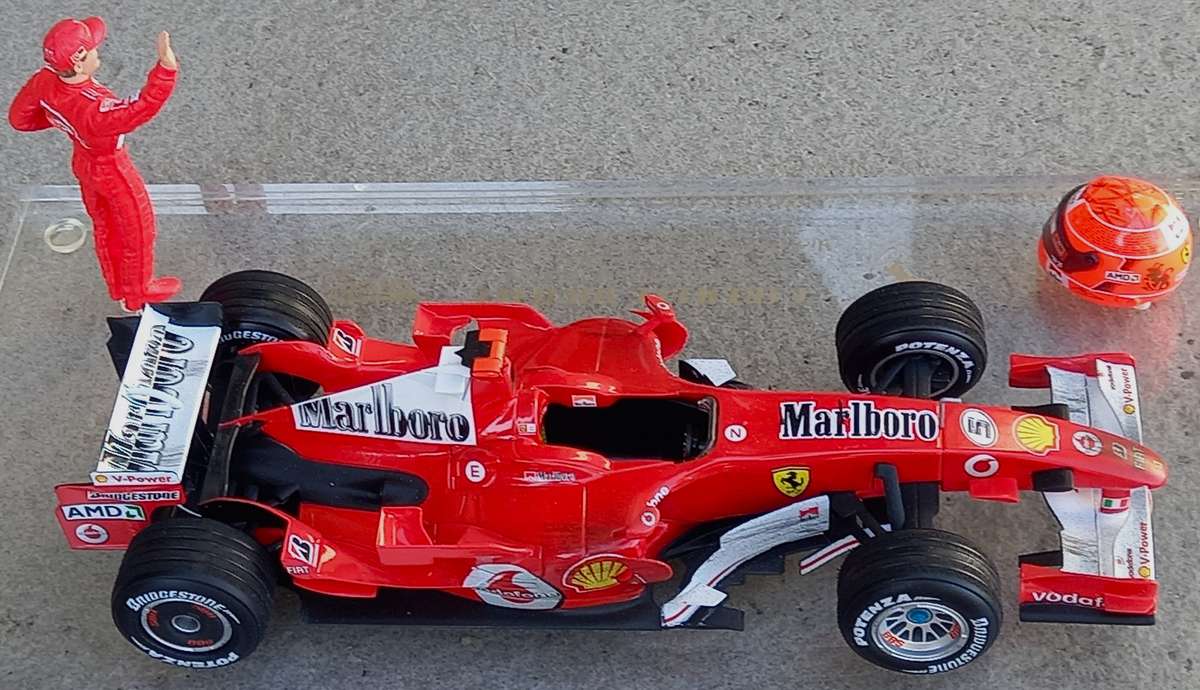 Ferrari 248 - 2006 - Schumacher's last Ferrari drive - Brazil - Hotwheels 1/18