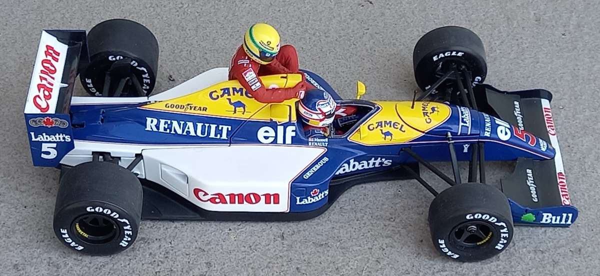 Williams FW14 - 1991 - N Mansell and A Senna taxi - Minichamps 1/18