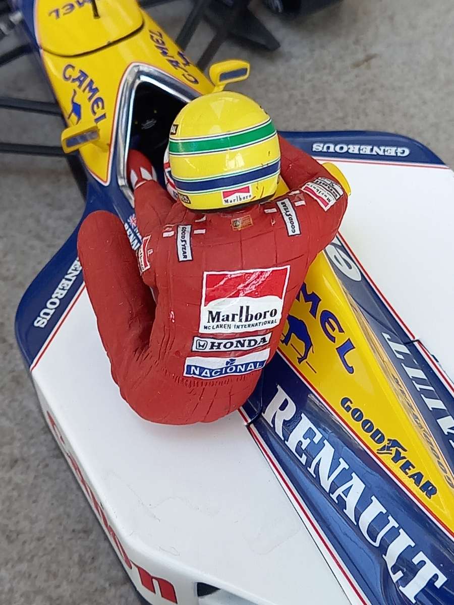 Williams FW14 - 1991 - N Mansell and A Senna taxi - Minichamps 1/18