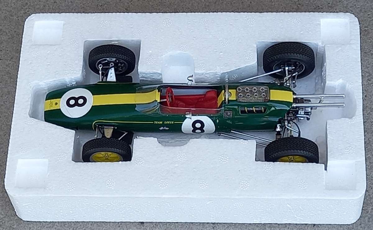 Lotus 25 - Jim Clark - 1963 World Champion - Spark 1/18