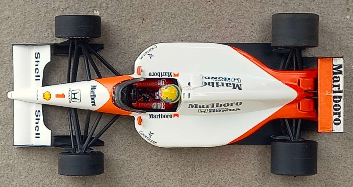 McLaren MP4-6 - Ayrton Senna - 1991 World Champion - Minichamps 1/18