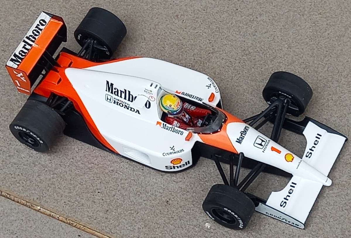 McLaren MP4-6 - Ayrton Senna - 1991 World Champion - Minichamps 1/18