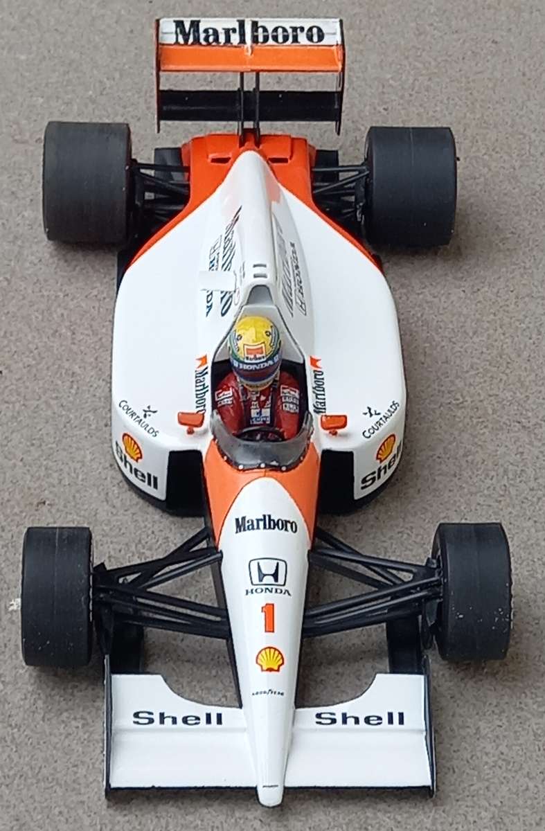 McLaren MP4-6 - Ayrton Senna - 1991 World Champion - Minichamps 1/18