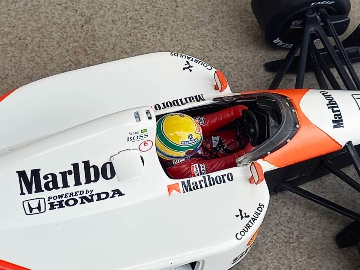 McLaren MP4-6 - Ayrton Senna - 1991 World Champion - Minichamps 1/18