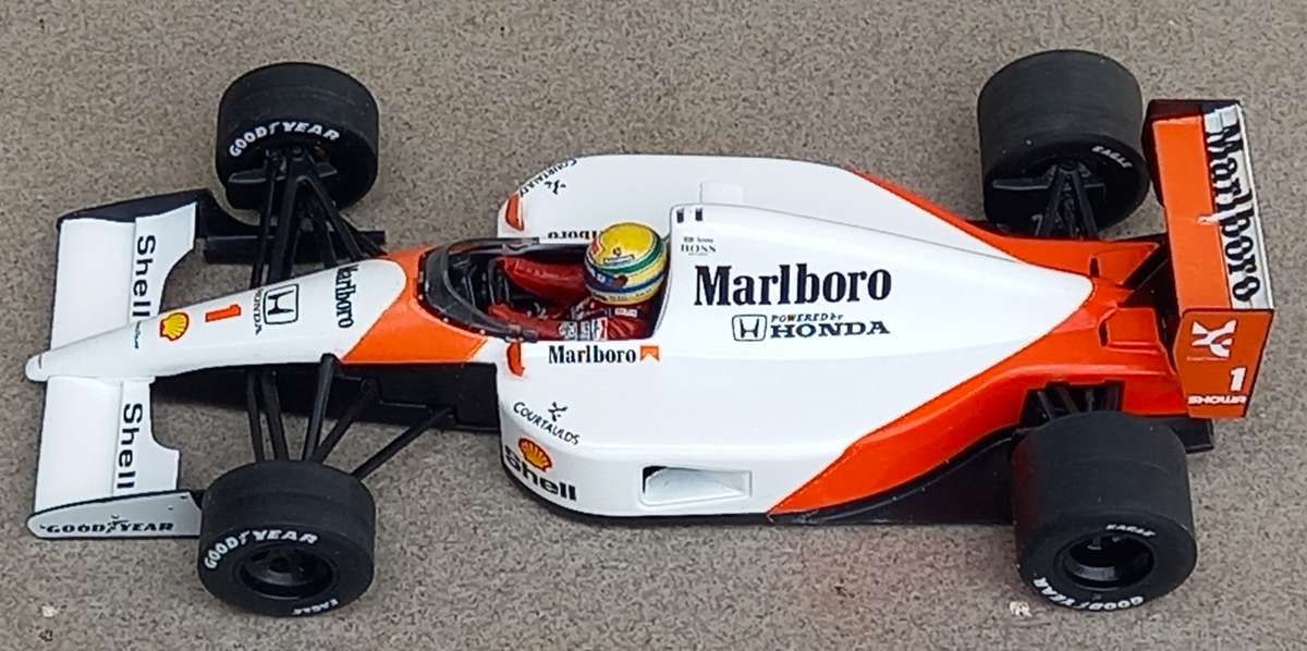 McLaren MP4-6 - Ayrton Senna - 1991 World Champion - Minichamps 1/18