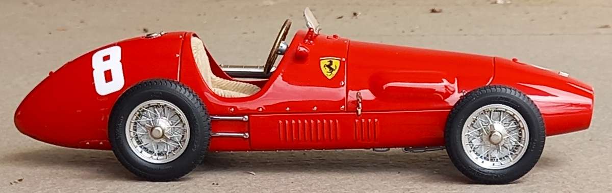 Ferrari Tipo 500 - Ascari - 1952/53 World Champion - CMC 1/18