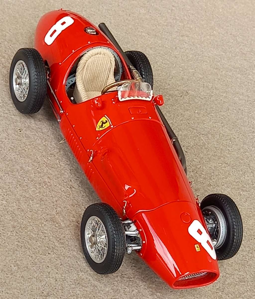 Ferrari Tipo 500 - Ascari - 1952/53 World Champion - CMC 1/18