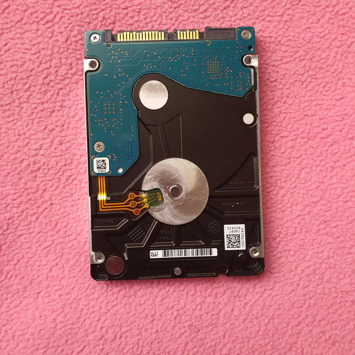 Seagate ST1000VT001 Video | 1TB - 5400RPM | SATA 6.0Gbps | 2.5-Inch Hard Drive