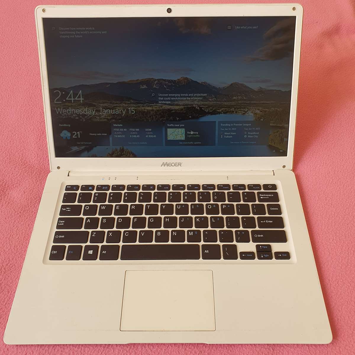 Mecer Z140C | Intel Atom x5-Z8350| 1.44GHz| 2GB RAM| 32GB eMMC Storage| 14.0 Inch (1366x768) LCD