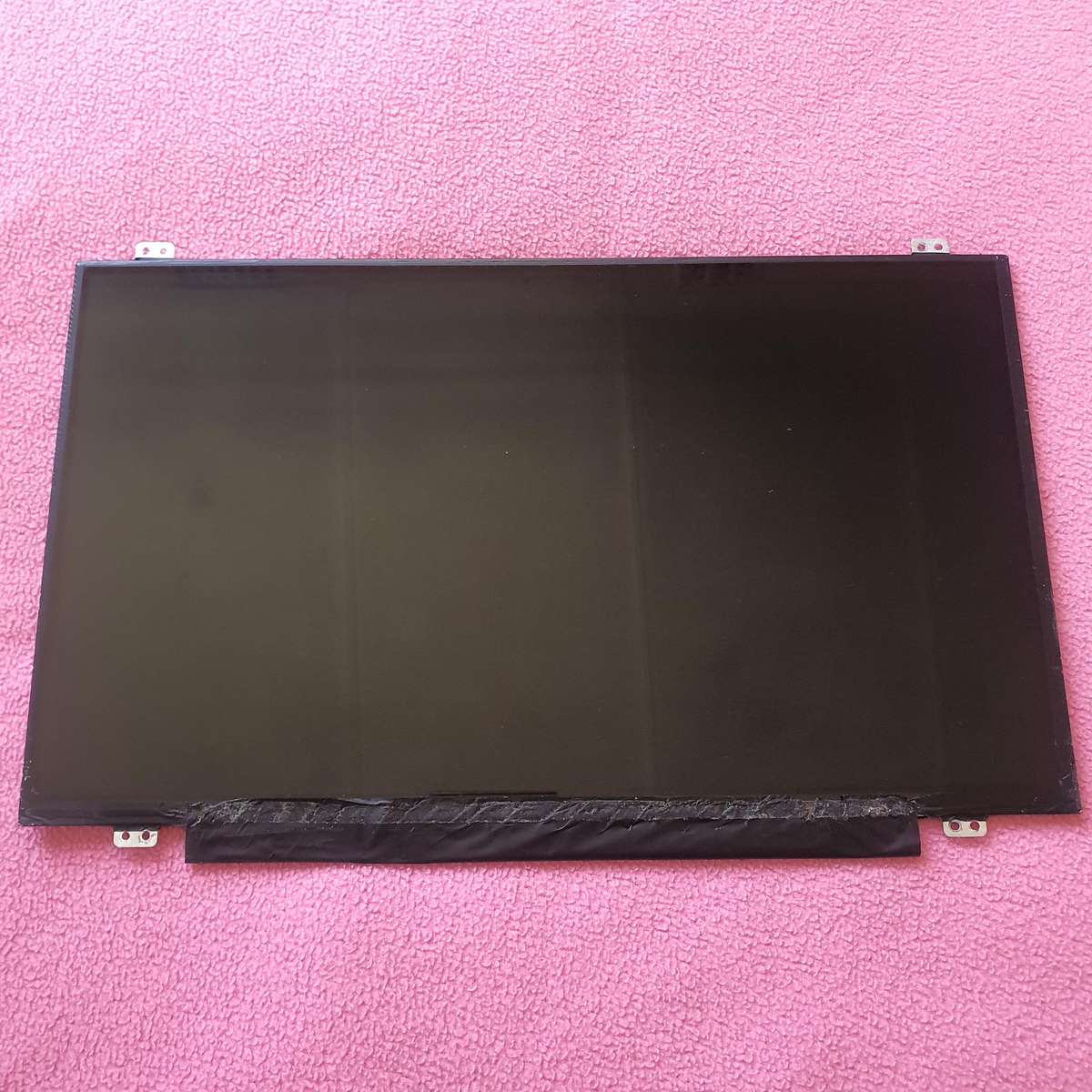 Slim Laptop LCD | 14.0 Inches | 1366 x 768 | Glossy | 30 Pin Connector