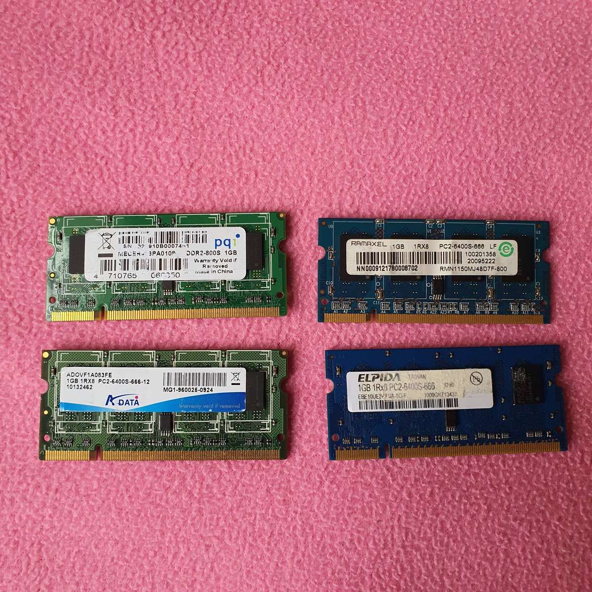 Assorted | 1GB DDR2 | 200Pins (Laptop RAM)