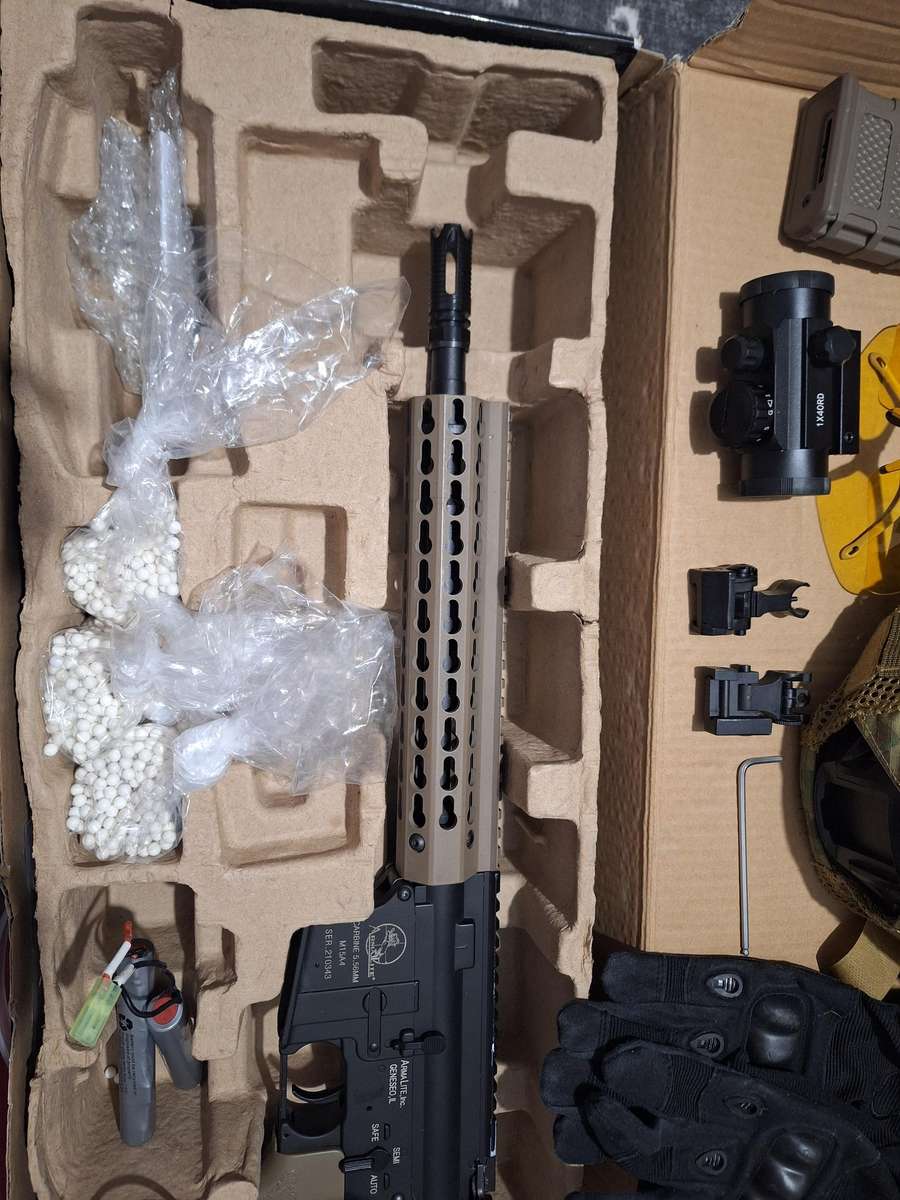 Ultimate Airsoft Tactical Kit  Armalite M15A4 Carbine Edition