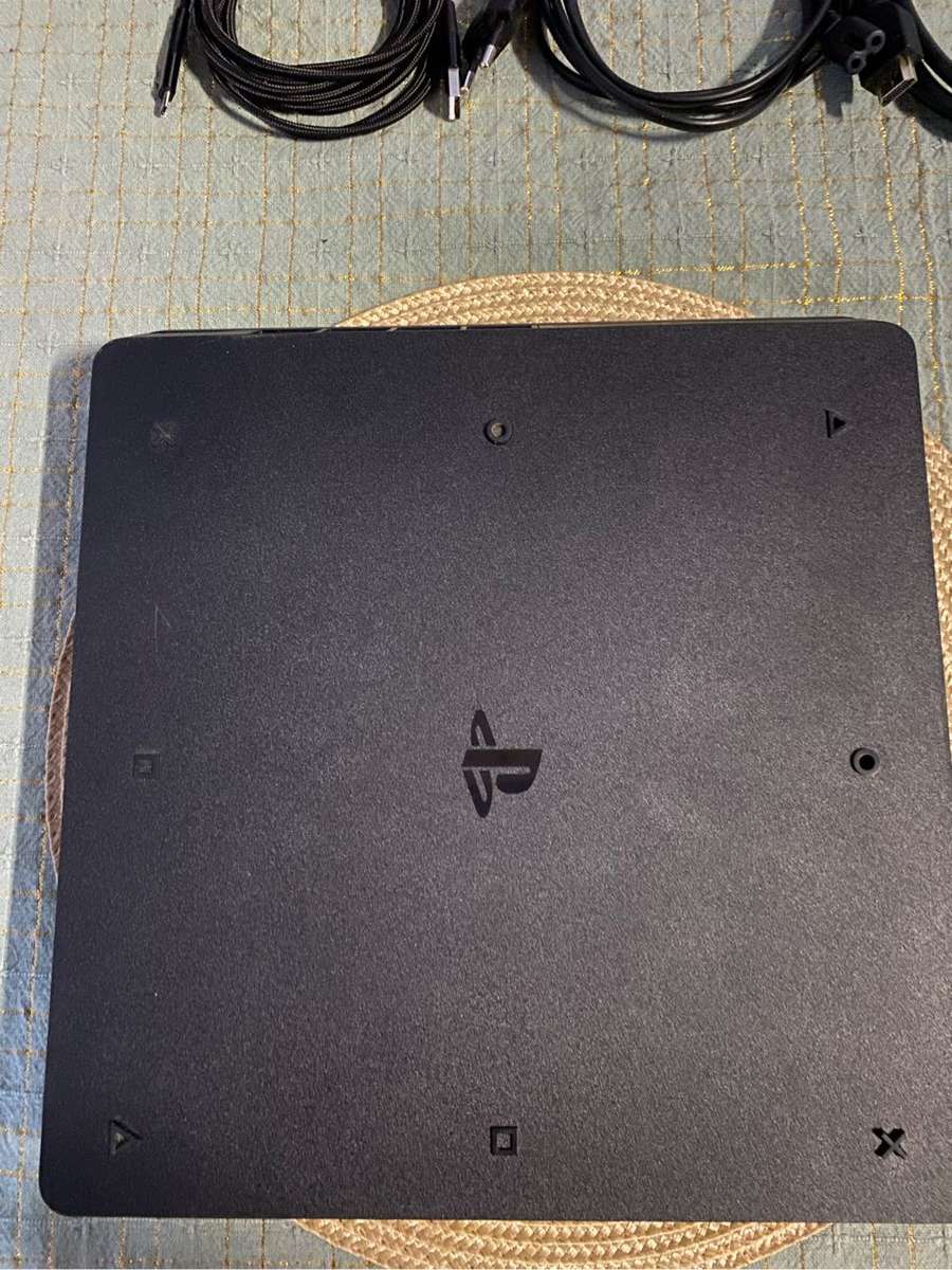 PlayStation 4 Slim 960GB Console