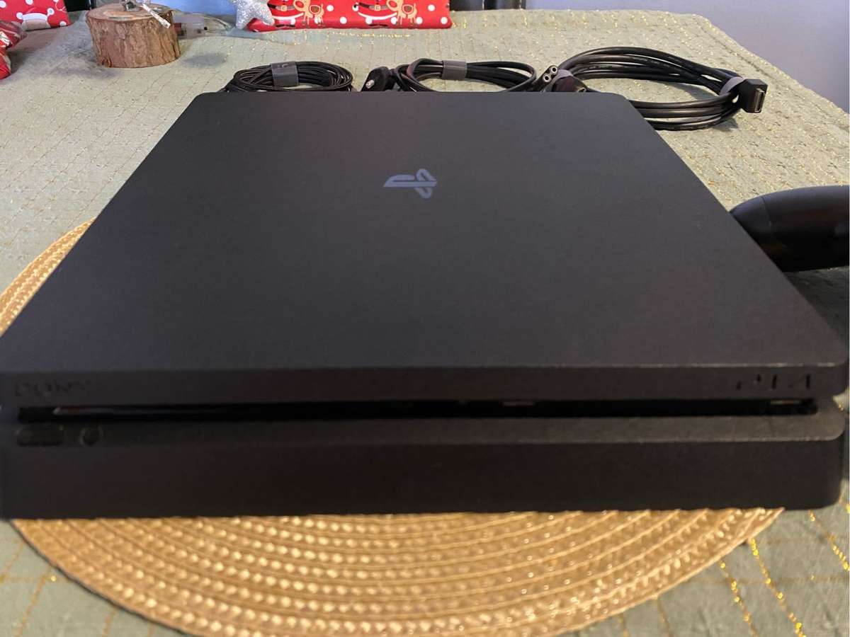 PlayStation 4 Slim 960GB Console