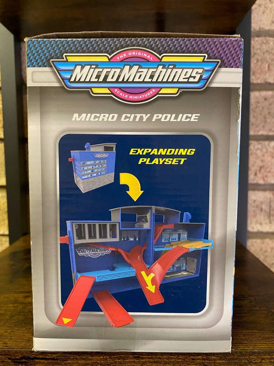 Micro Machines Micro City Police Expanding Playset