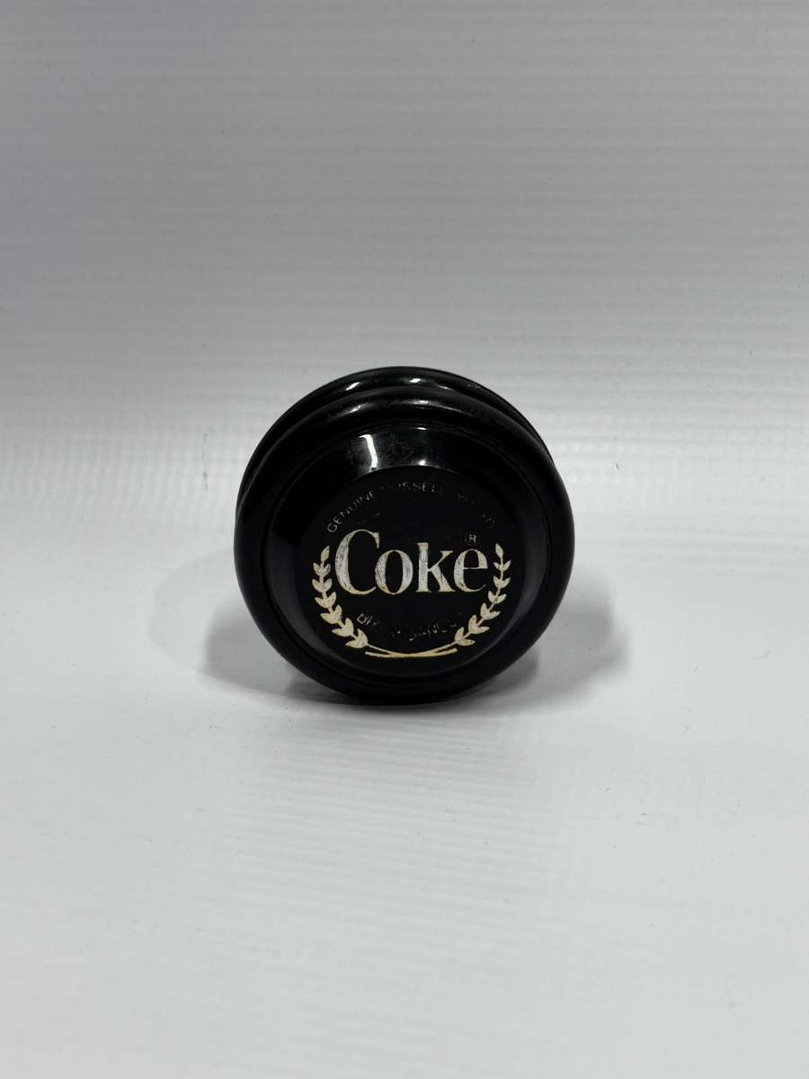BREAKDANCER COKE YOYO