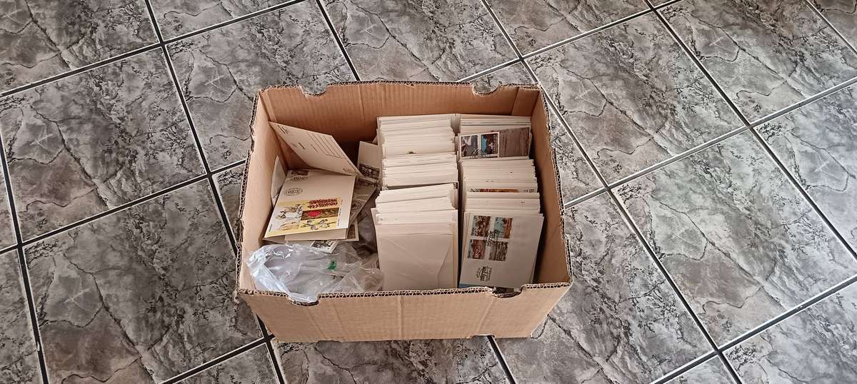 MIXED LOT OF FDC AND STAMPS IN BOX