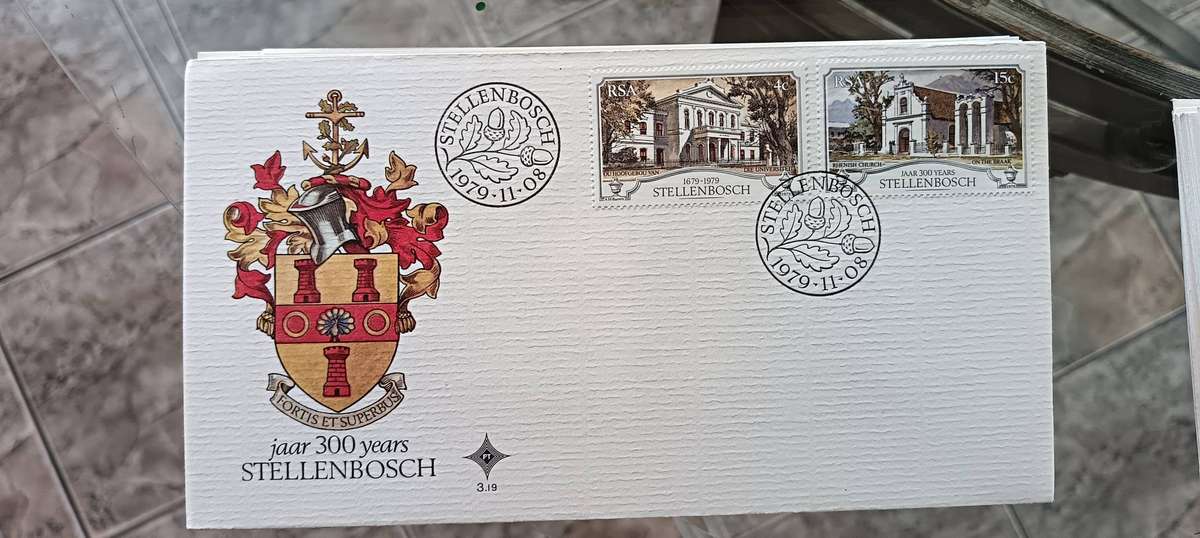 MIXED LOT OF FDC AND STAMPS IN BOX