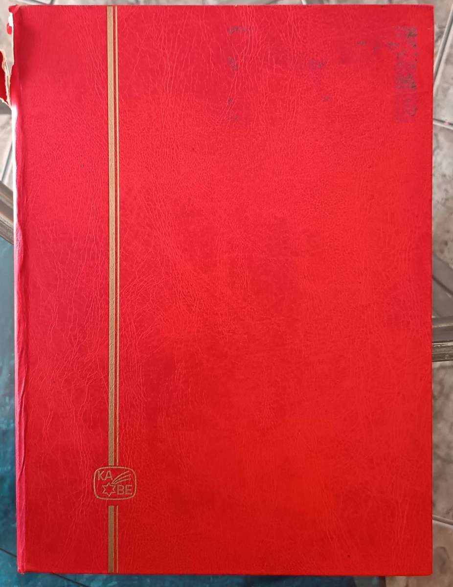 MIXED LOT OF WORLD STAMPS IN ALBUM