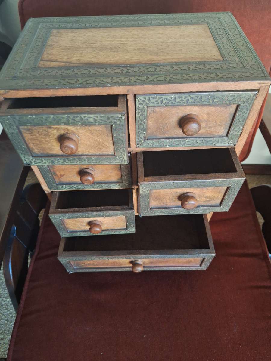 WOODEN CABINET MADE IN INDIA 7 DRAWS 30  X 40 CM