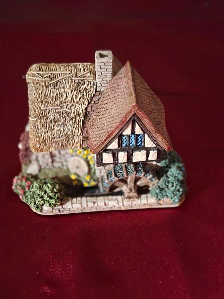 LILLIPUT LANE THE WATERSID MILL