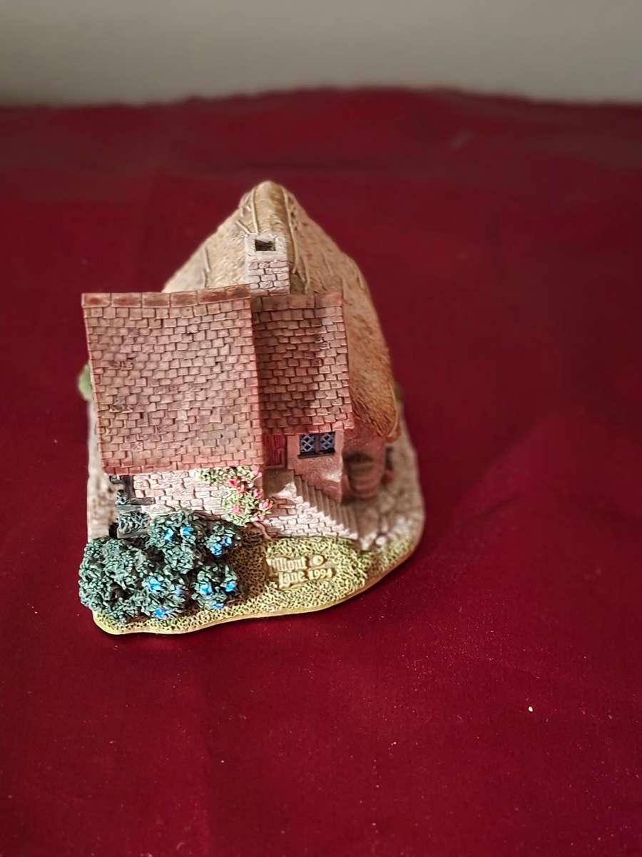 LILLIPUT LANE THE WATERSID MILL