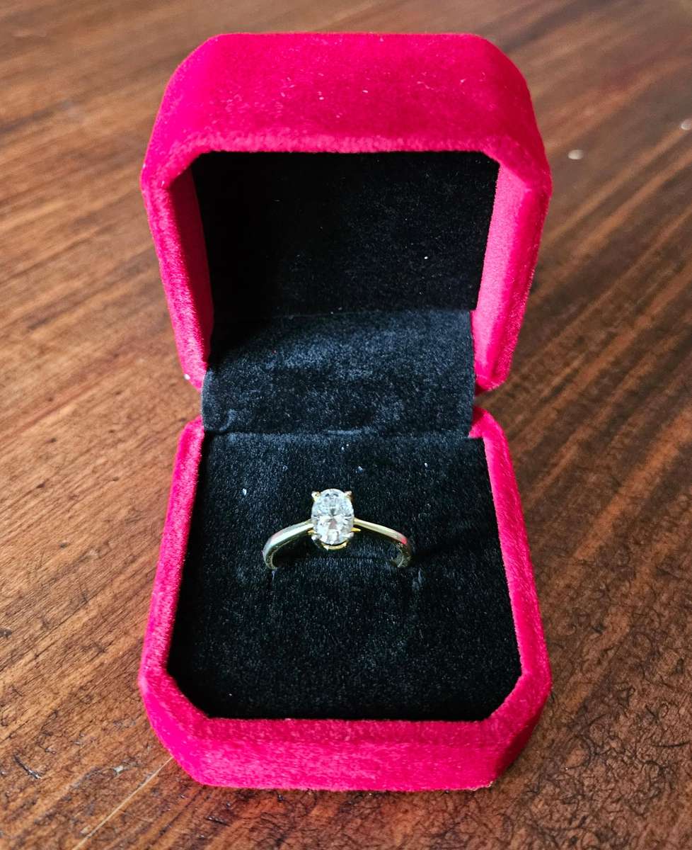 GRA** Certified 1ct Moissanite Ring