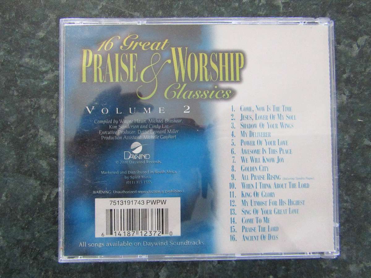 16 Great Praise & Worship Classics Volumes 1 - 4  Bundle (4 CD)