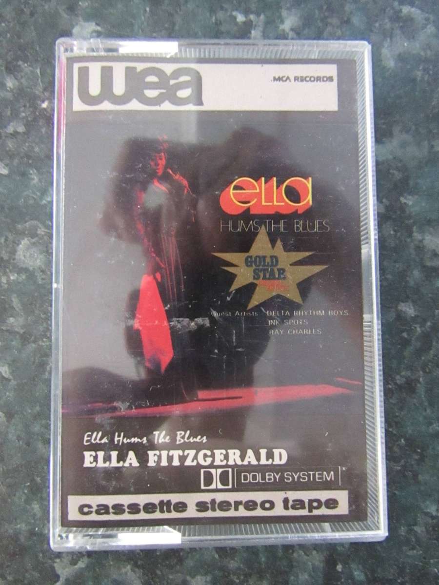 Ella Fitzgerald - Ella Hums The Blues (Cassette)