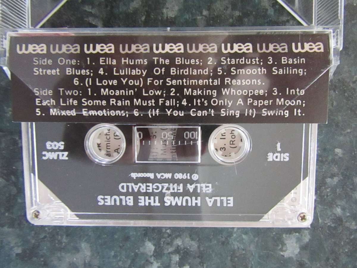 Ella Fitzgerald - Ella Hums The Blues (Cassette)