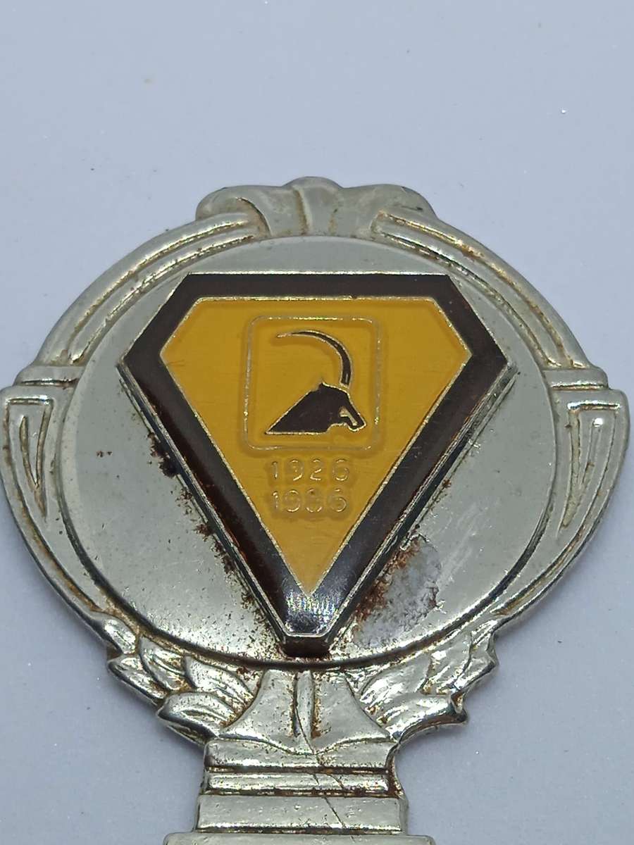 VINTAGE LETTER OPENER