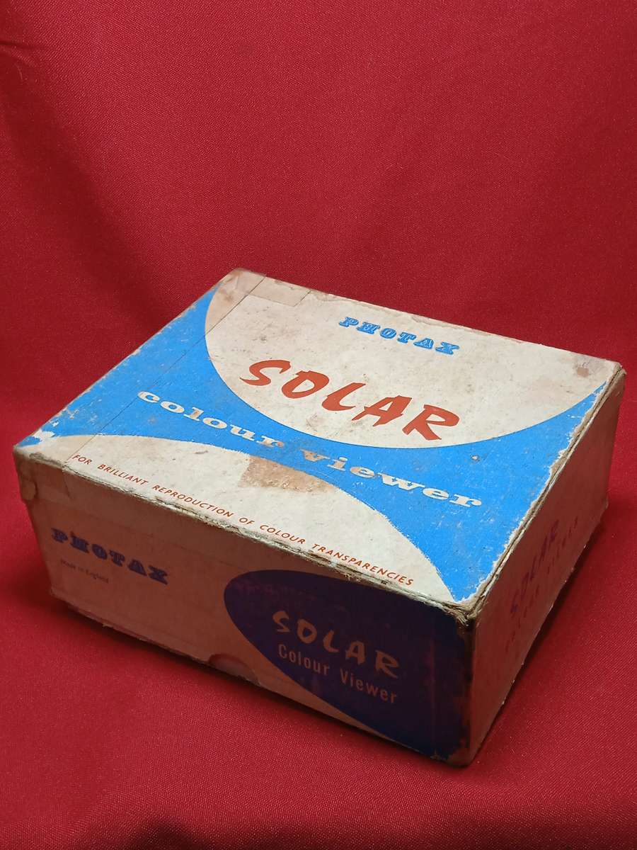 VINTAGE PHOTAX COLOUR VIEWER