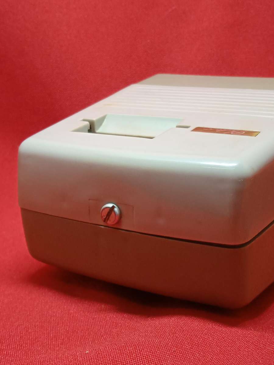 VINTAGE PHOTAX COLOUR VIEWER