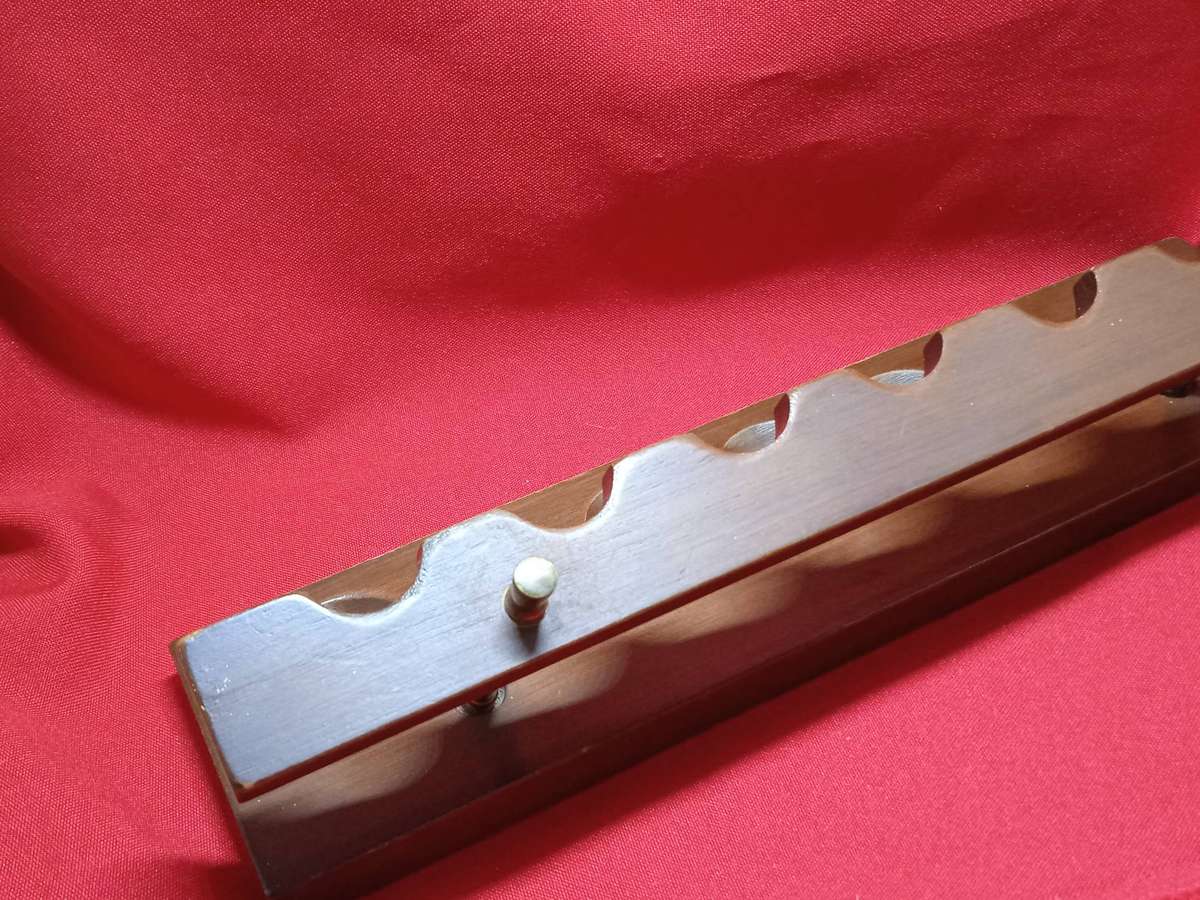 VINTAGE WOODEN SMOKING PIPE STAND