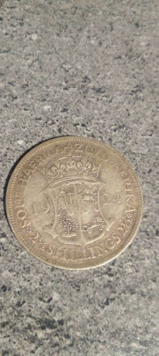 RARITY.1924 UNION SILVER HALF CROWN.NOT A FILLER.GOOD COND.