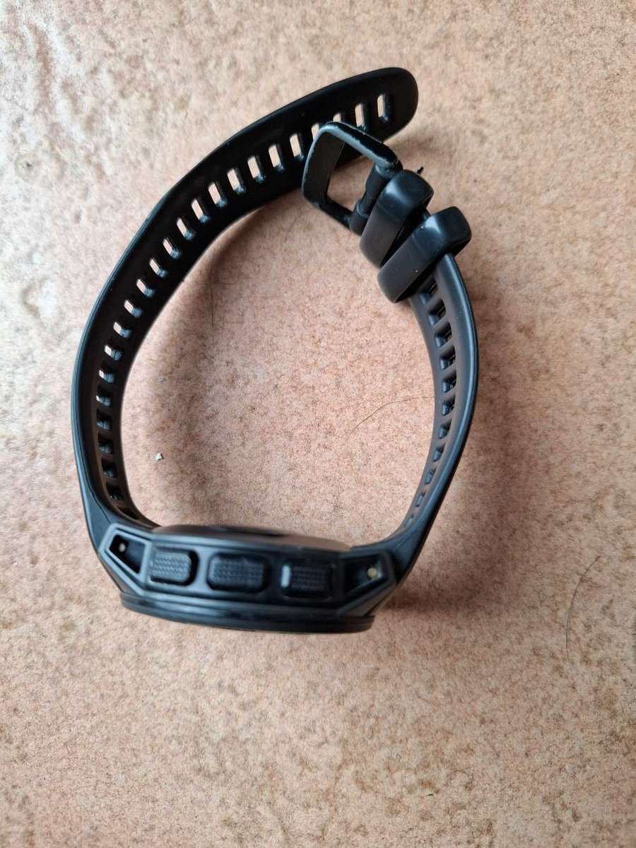 Garmin instinct 810g