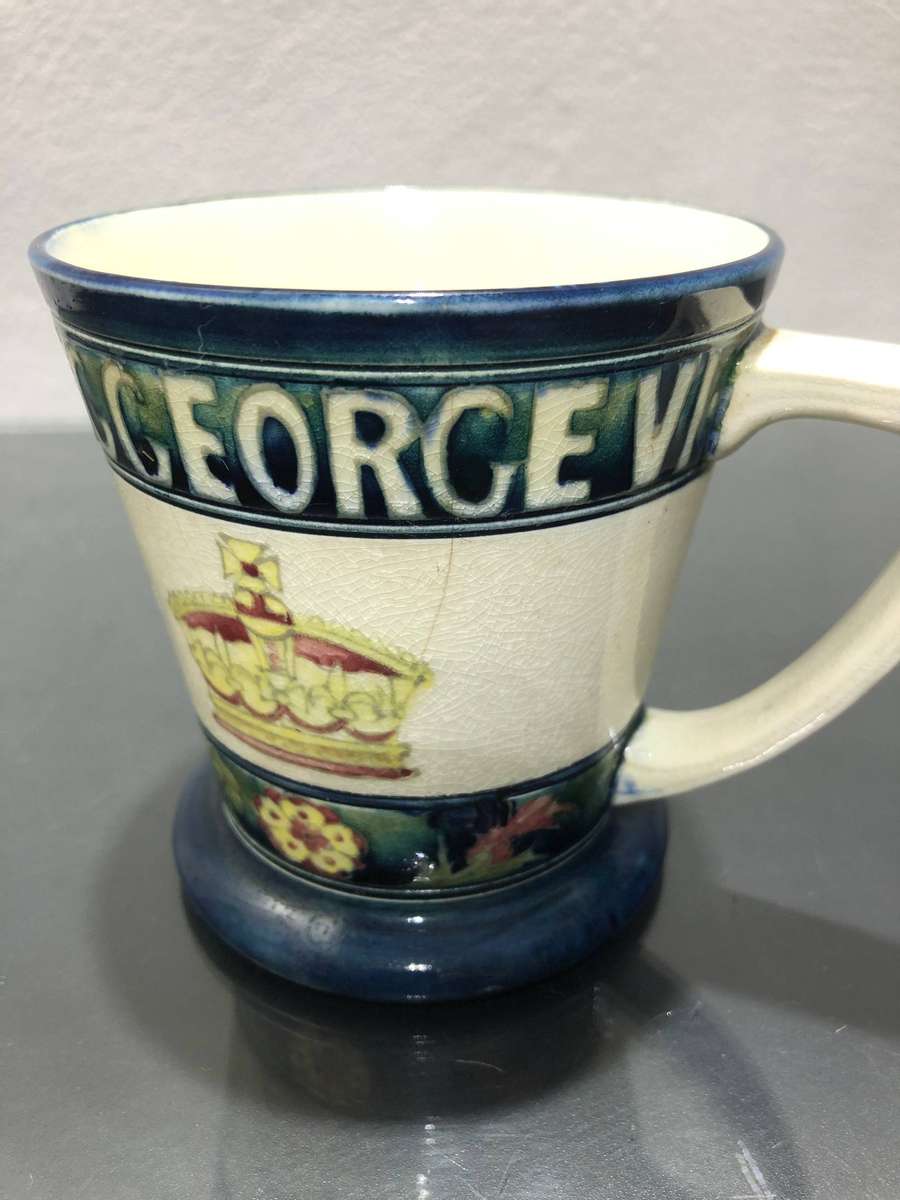 1937 Moorcroft King George VI & Queen Elizabeth Coronation Mug (pls read condition)