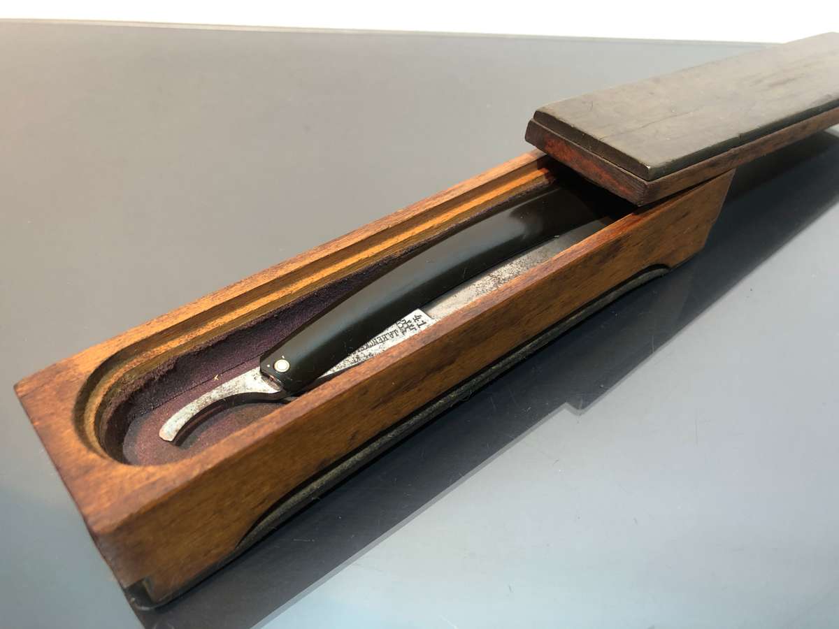 Barbers JA Henckels Zwillengswerk Straight Razor in Original Box