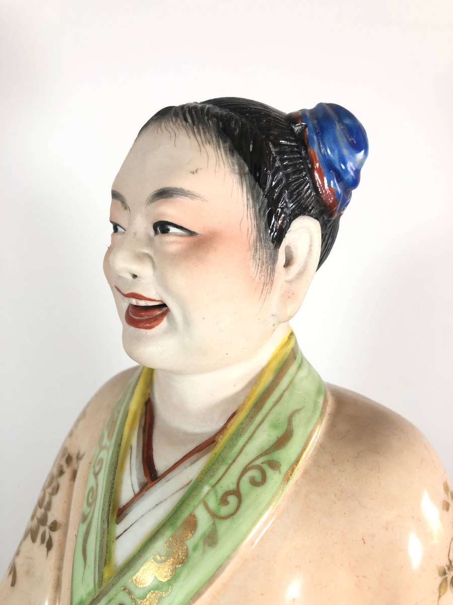 A Large Chinese Famille Rose Porcelain Figurine ***please read condition***