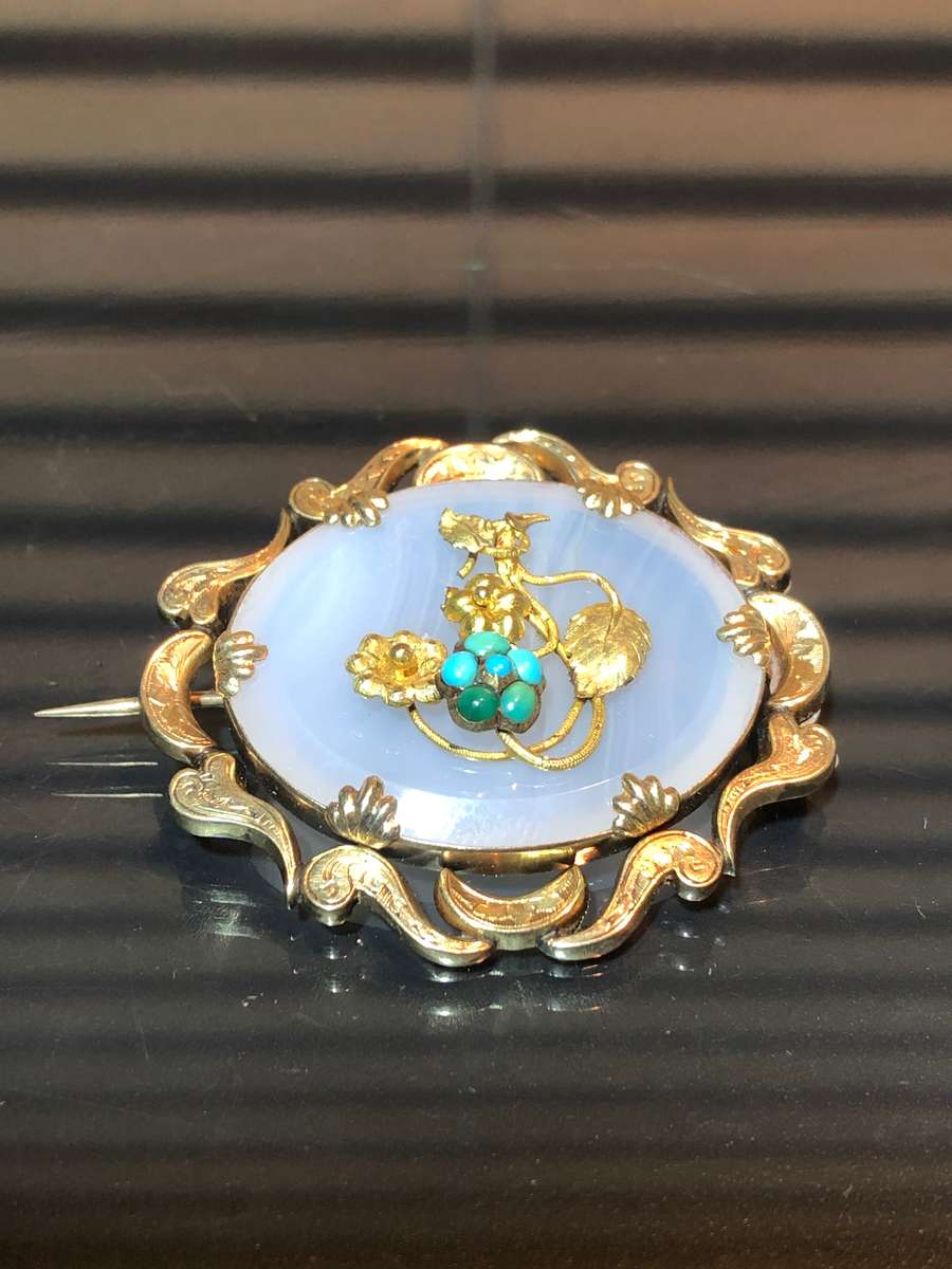 Antique Victorian Chalcedony Forget me Not Brooch