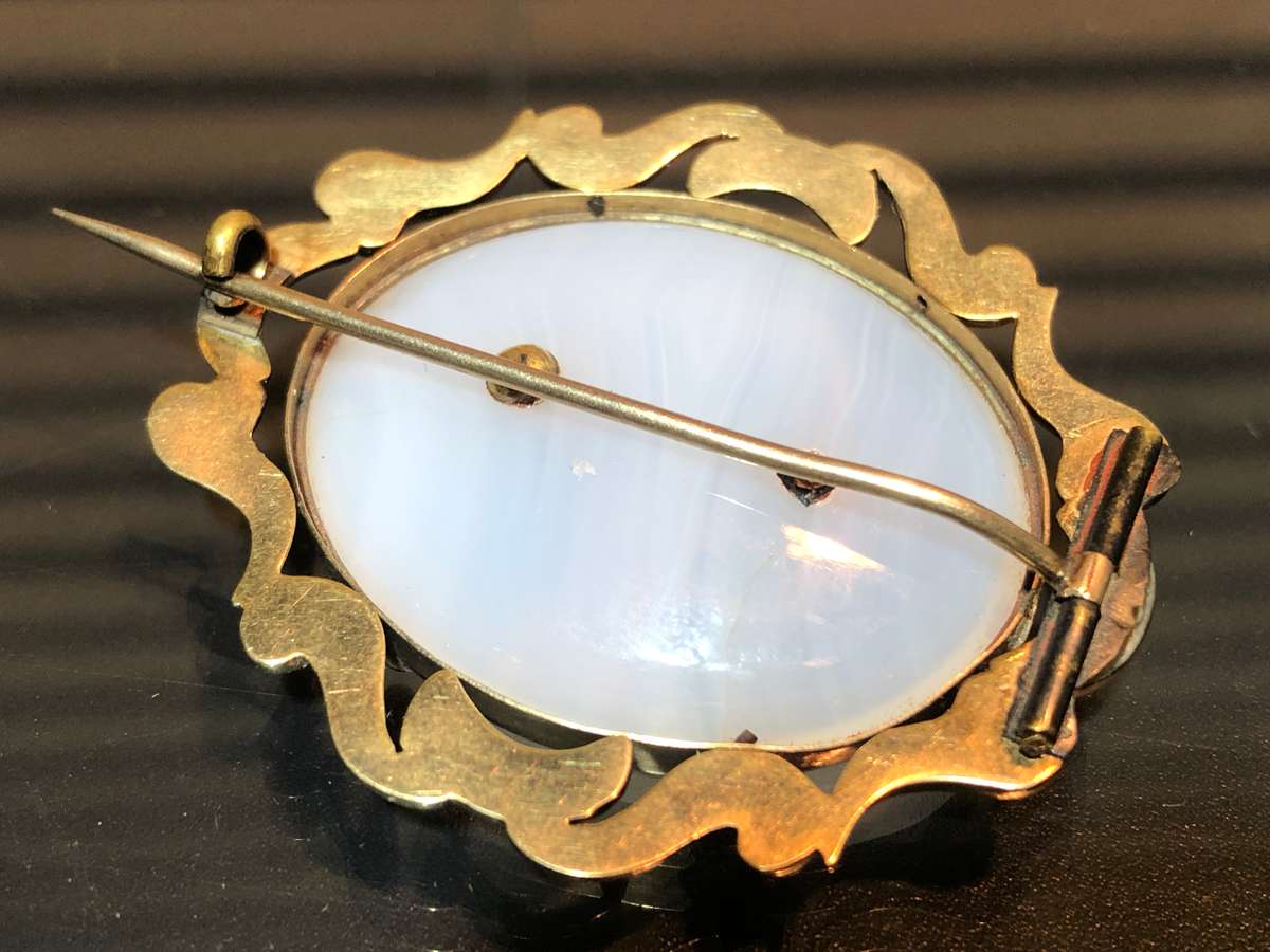 Antique Victorian Chalcedony Forget me Not Brooch